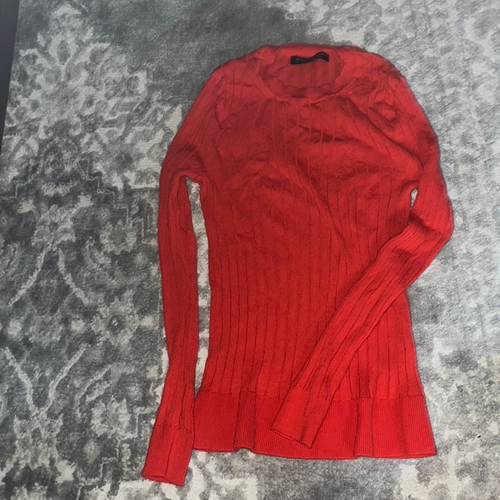 Banana Republic women’s 100% Wool sweater size Xs